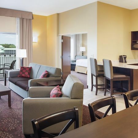 Holiday Inn Express & Suites Sandusky, An Ihg Hotel Екстериор снимка